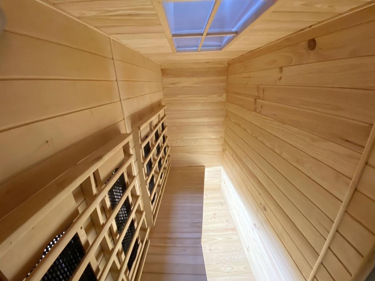 Le Clovis Suites Spa Sauna Reims Exteriör bild