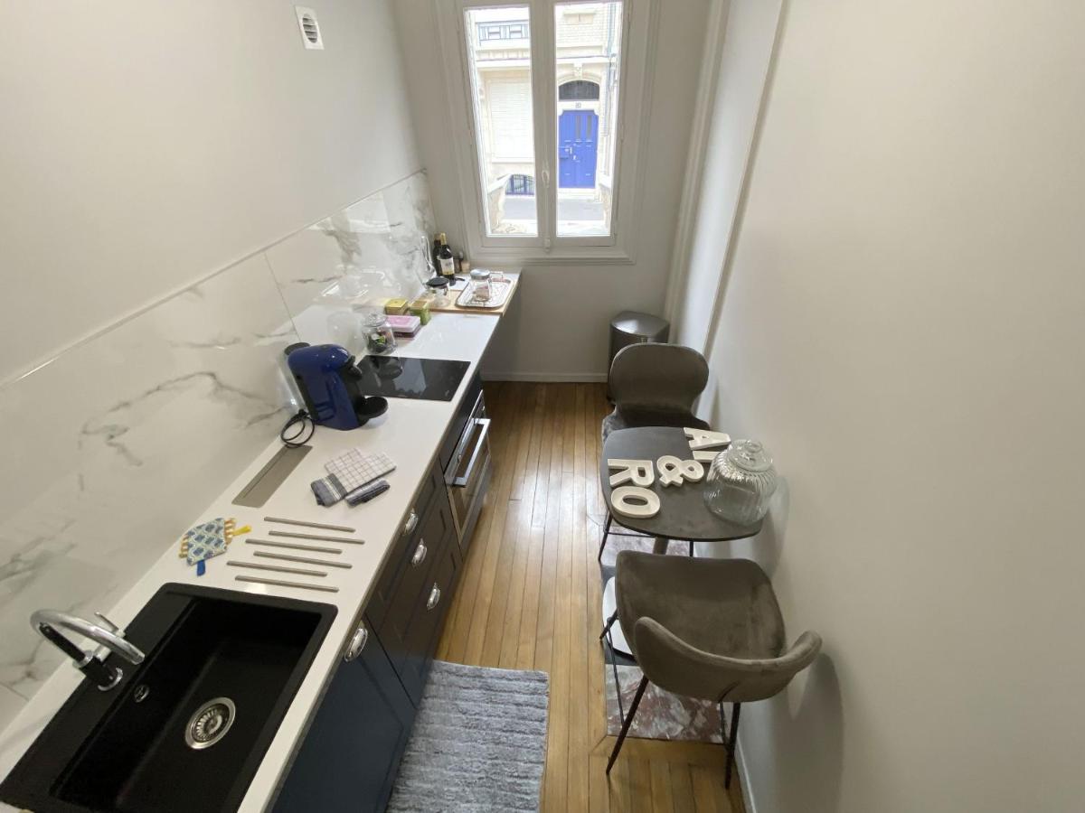 Le Clovis Suites Spa Sauna Reims Exteriör bild