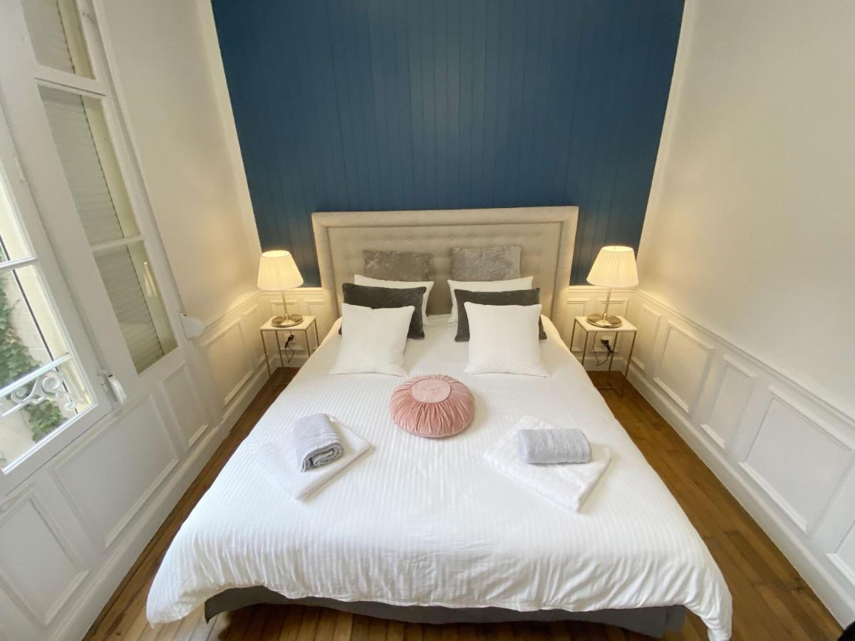 Le Clovis Suites Spa Sauna Reims Exteriör bild