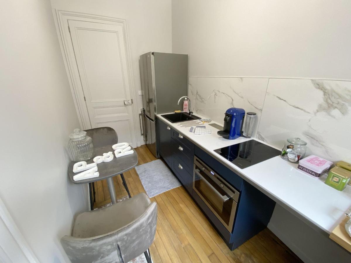 Le Clovis Suites Spa Sauna Reims Exteriör bild