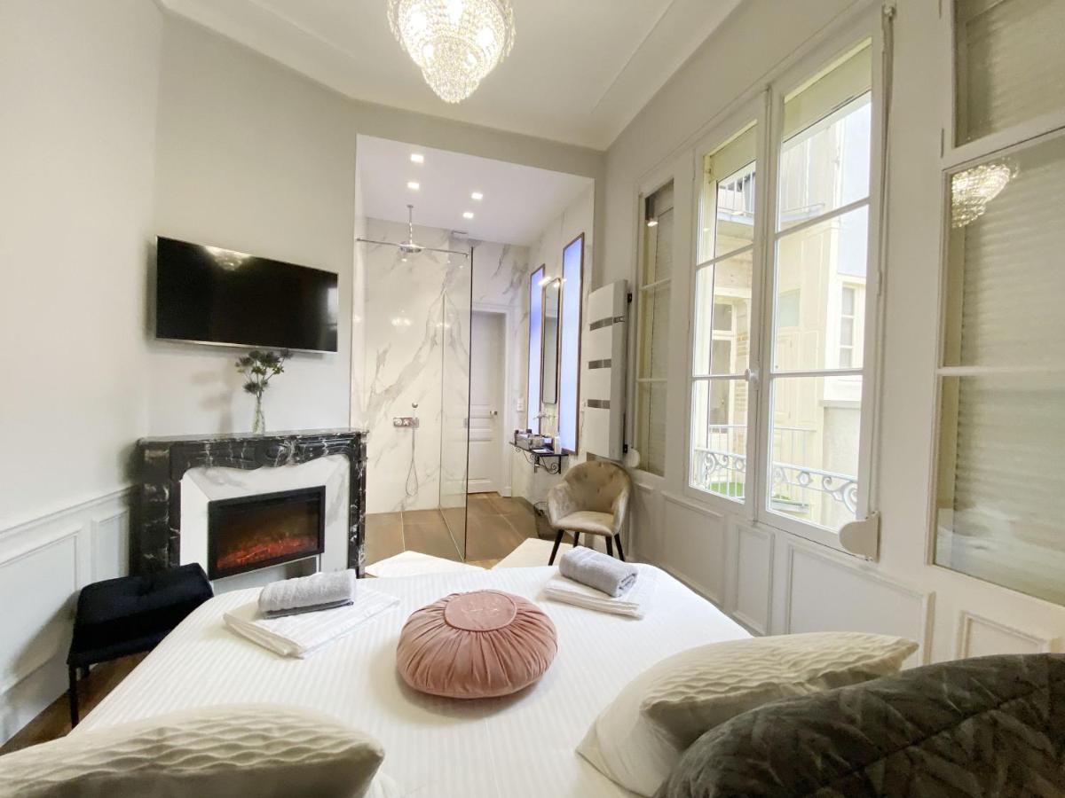 Le Clovis Suites Spa Sauna Reims Exteriör bild